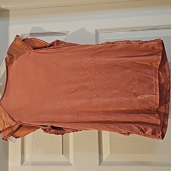 Peach ruffle top - Picture 3 of 3